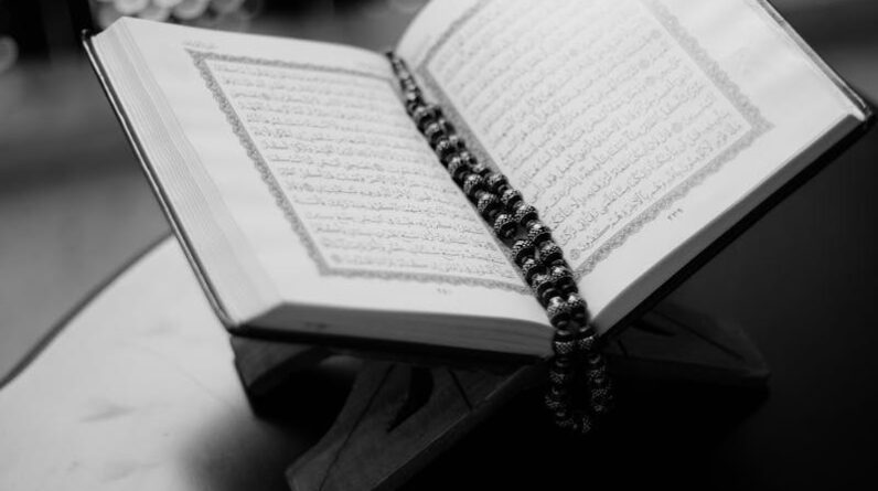 Cara Mengamalkan Surat Al-Waqiah untuk Rezeki